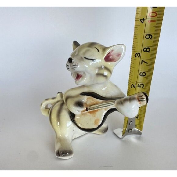 Eyes Closed Cat Playing Banjo Guitar Figurine Porcelain Japan Vintage 3 1/4” - Picture 7 of 8
